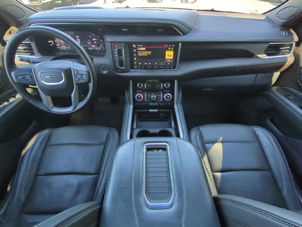 Used 2023 GMC Yukon Denali AWD/4WD image 17