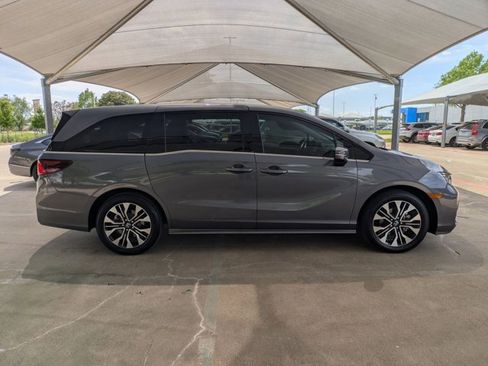 Certified 2025 Honda Odyssey Elite image 4