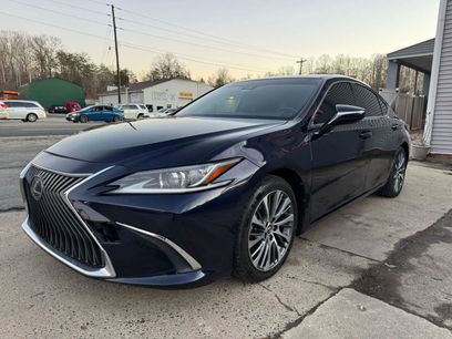 Used 2019 Lexus ES 300h w/ Premium Package