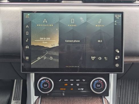 Used 2023 Land Rover Range Rover Autobiography AWD/4WD image 21