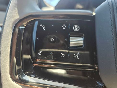 Used 2026 Land Rover Range Rover Velar Dynamic SE AWD/4WD image 34