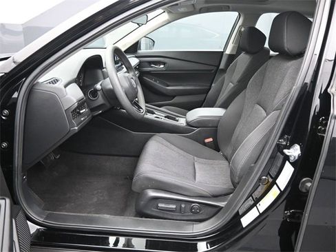 Used 2024 Honda Accord EX image 24