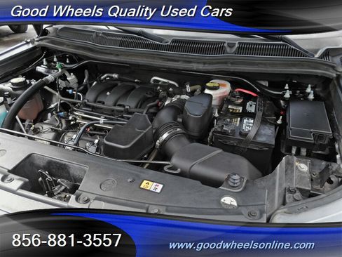Used 2019 Ford Explorer XLT w/ Equipment Group 202A AWD/4WD image 22