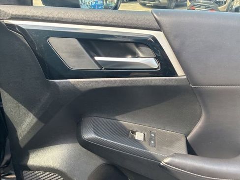 Used 2024 Mitsubishi Outlander SE FWD image 14