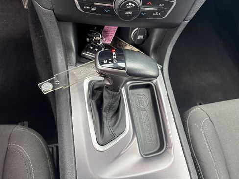 Used 2020 Dodge Charger GT image 25