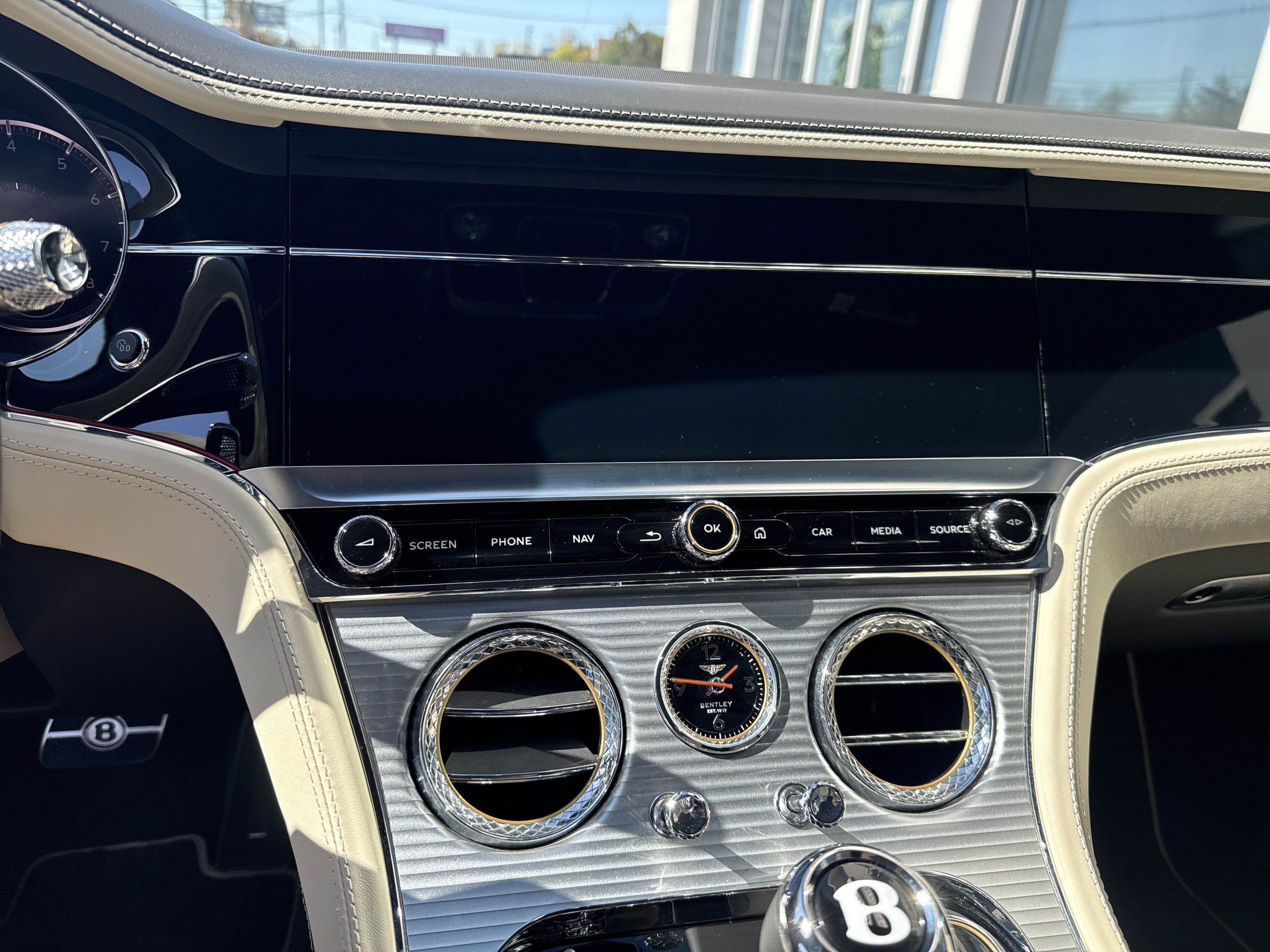 Used 2022 Bentley Continental GT AWD/4WD image 41