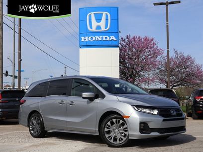 New 2025 Honda Odyssey Touring