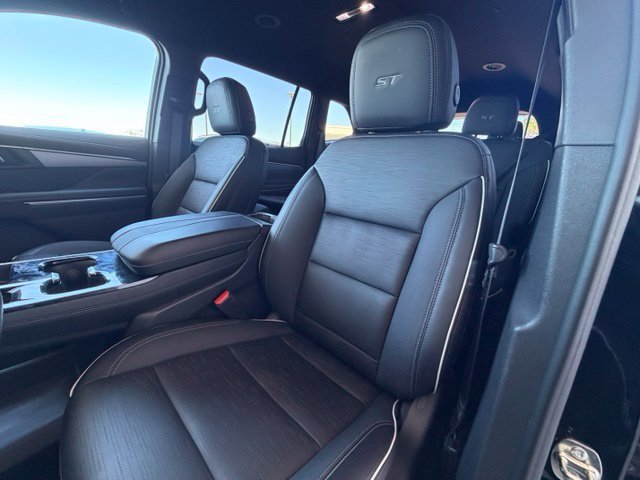 Used 2026 Buick Enclave Sport Touring FWD image 24