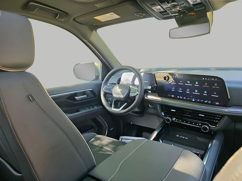 New 2026 Chevrolet Tahoe Premier w/ Sun And Tow Package AWD/4WD image 11