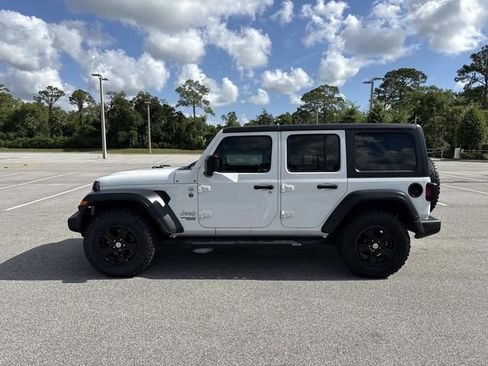Used 2018 Jeep Wrangler Unlimited Sport S AWD/4WD image 6