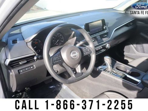 Used 2024 Nissan Altima 2.5 S FWD image 10