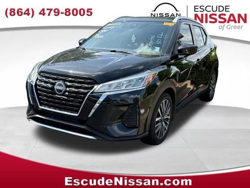 Used 2022 Nissan Kicks SV FWD image 3