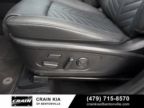 Certified 2025 Kia Sorento SX Prestige AWD/4WD image 11