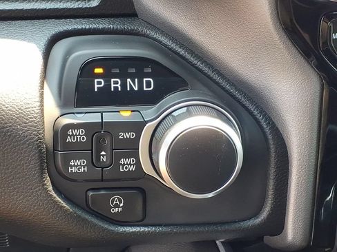Used 2025 RAM 1500 Big Horn AWD/4WD image 8