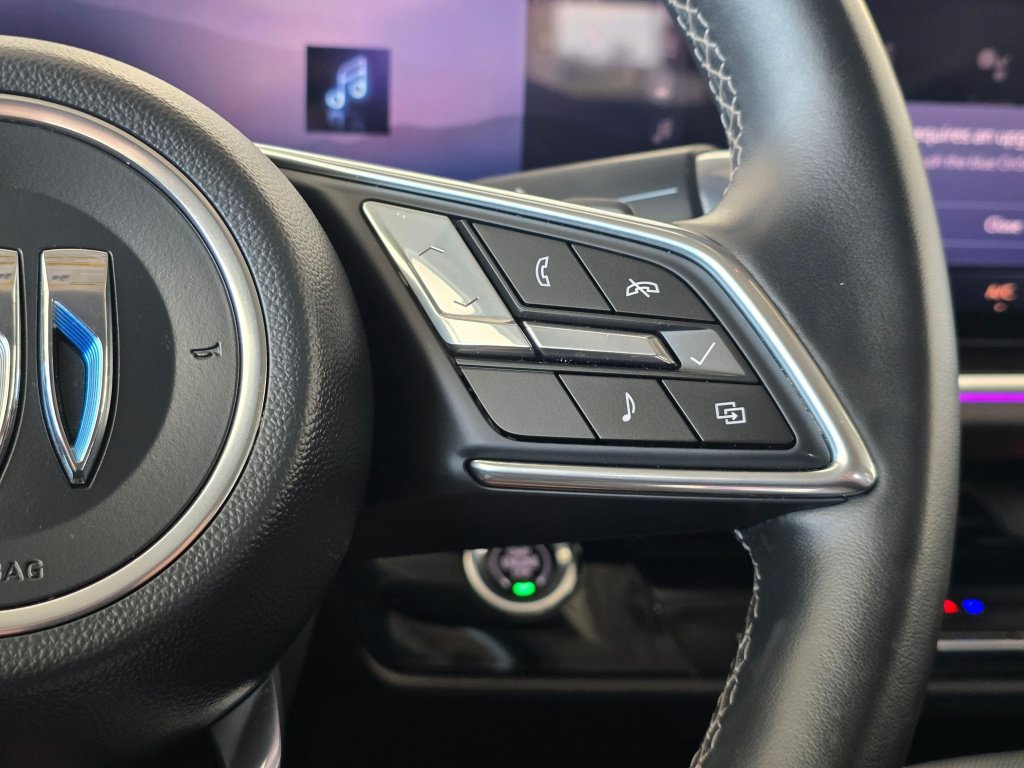 Used 2024 Buick Envision Preferred AWD/4WD image 24