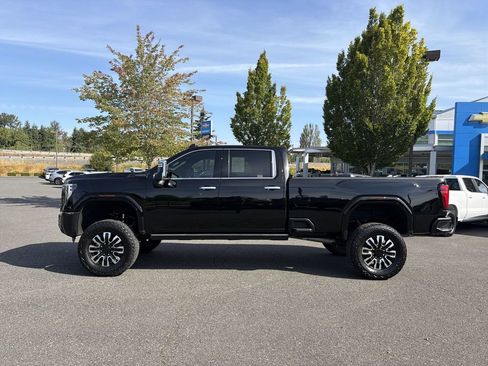 Used 2024 GMC Sierra 3500 Denali Ultimate AWD/4WD image 6