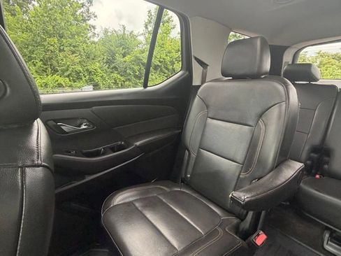 Used 2020 Chevrolet Traverse Premier w/ Redline Edition AWD/4WD image 16