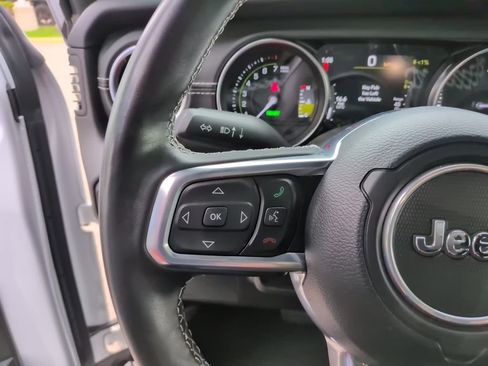 Used 2023 Jeep Wrangler Unlimited Sahara w/ Cold Weather Group AWD/4WD image 23