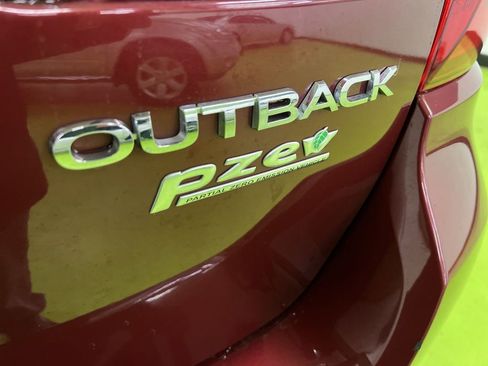 Used 2016 Subaru Outback 2.5i Premium AWD/4WD image 14