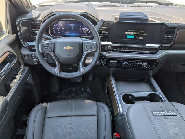 New 2026 Chevrolet Silverado 2500 High Country w/ High Country Premium Package AWD/4WD image 4