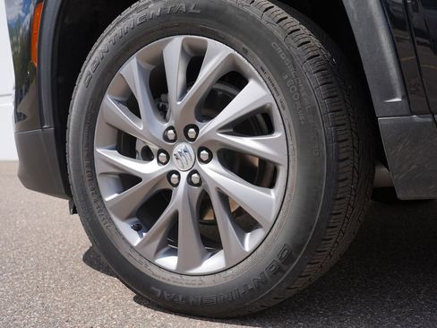 Used 2025 Buick Enclave Preferred AWD/4WD image 34