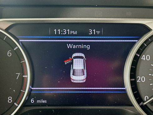 New 2025 Nissan Sentra SR image 17