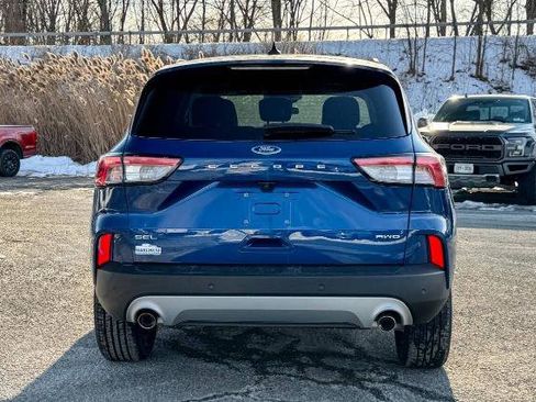 Certified 2022 Ford Escape SEL image 4