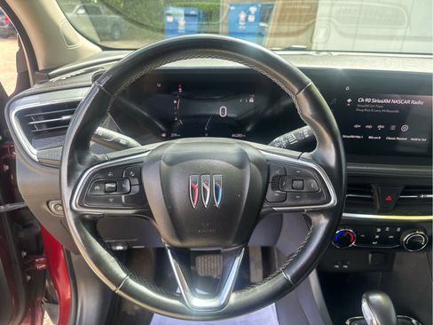 Used 2024 Buick Encore GX Preferred FWD image 25