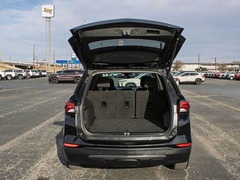 Used 2024 Chevrolet Equinox LT image 10