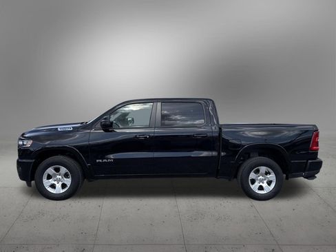 Used 2025 RAM 1500 Big Horn AWD/4WD image 2