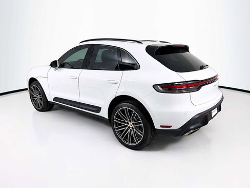 New 2026 Porsche Macan AWD/4WD image 3