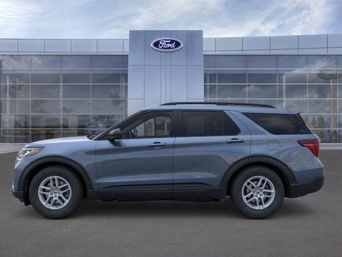 New 2026 Ford Explorer Active w/ Active Comfort Package image 3