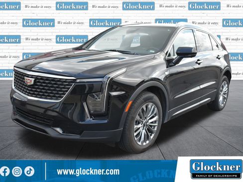 Used 2025 Cadillac XT4 Premium Luxury FWD image 11