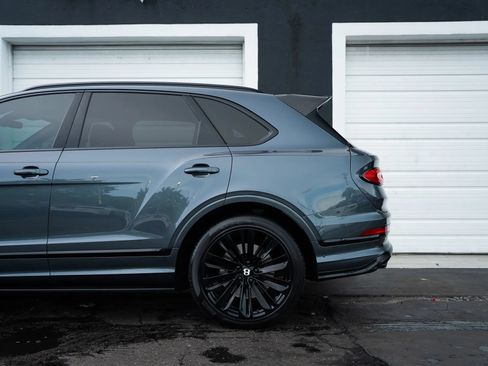 Used 2021 Bentley Bentayga Speed AWD/4WD image 12