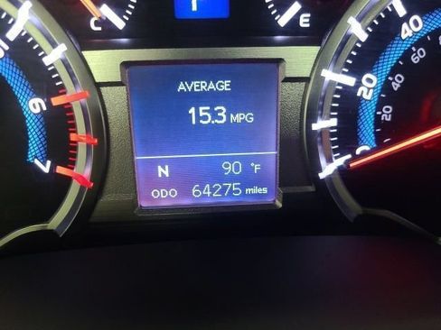 Used 2019 Toyota 4Runner Limited AWD/4WD image 31