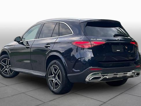 Used 2023 Mercedes-Benz GLC 300 4MATIC image 11
