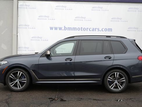 Used 2022 BMW X7 M50i w/ Dynamic Handling Package image 8