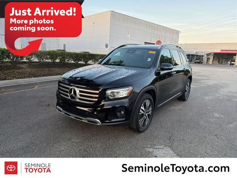 Used 2025 Mercedes-Benz GLB 250 image 1