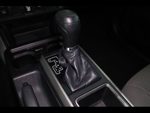 Used 2022 Toyota Tacoma SR5 image 25