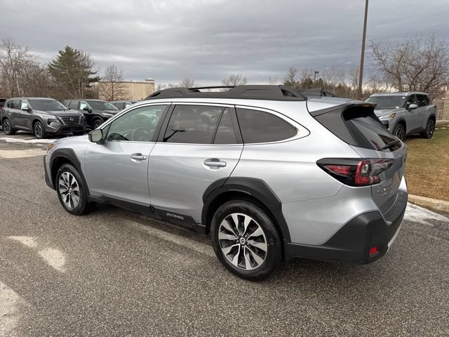 Used 2023 Subaru Outback Limited AWD/4WD image 29