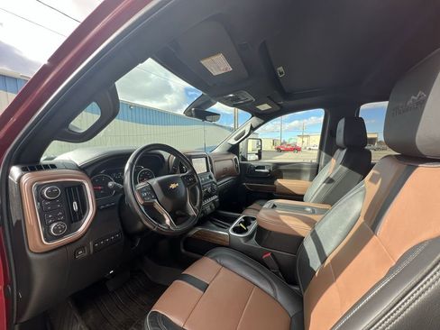 Certified 2022 Chevrolet Silverado 2500 High Country w/ Z71 Off-Road Package image 10