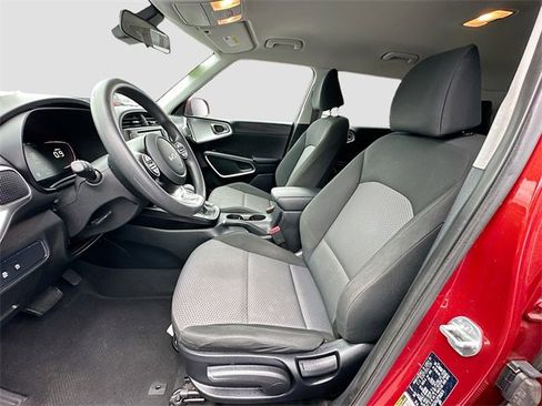 Used 2023 Kia Soul LX w/ Option Group 015 image 19
