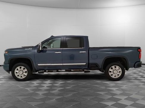 Used 2025 Chevrolet Silverado 2500 High Country w/ High Country Premium Package image 6