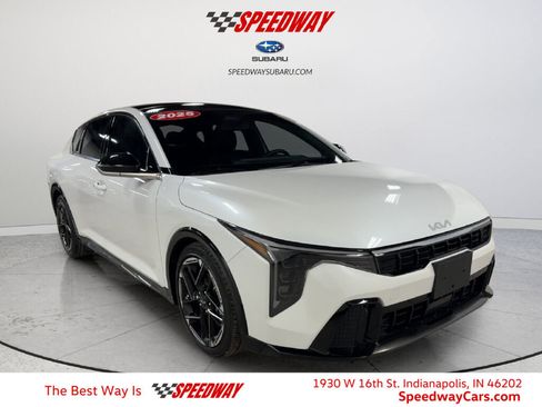 Used 2025 Kia K4 GT-Line w/ GT-Line Sunroof Package image 1