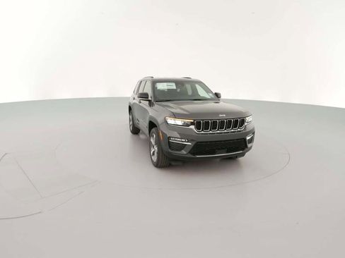 New 2025 Jeep Grand Cherokee Limited image 17