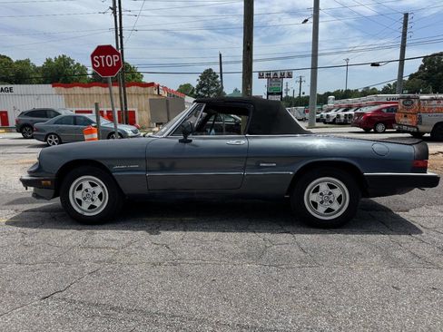Used 1986 Alfa Romeo Spider Veloce image 2