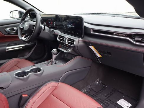 New 2025 Ford Mustang Premium image 33