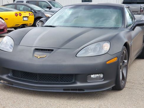 Used 2012 Chevrolet Corvette Grand Sport w/ 3LT Preferred Equipment Group image 9