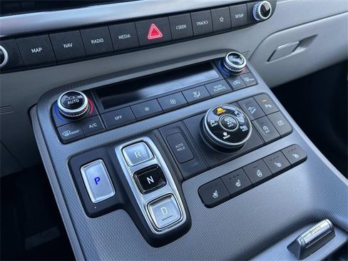 Certified 2024 Hyundai Palisade Limited image 31