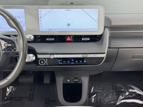 Used 2022 Hyundai Ioniq 5 Limited image 22